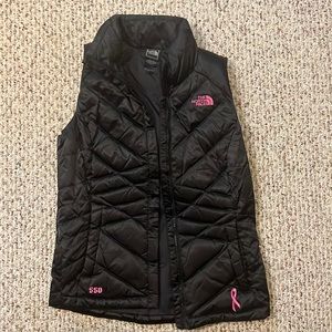 North Face vest XS